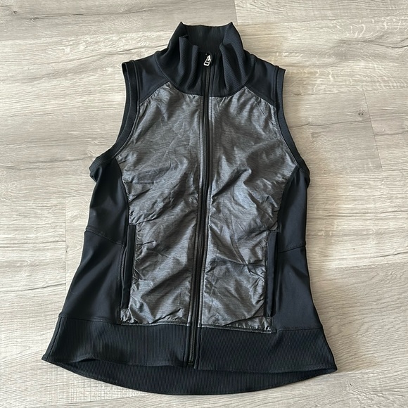 ALO | Women’s Yoga Veat - Picture 1 of 6